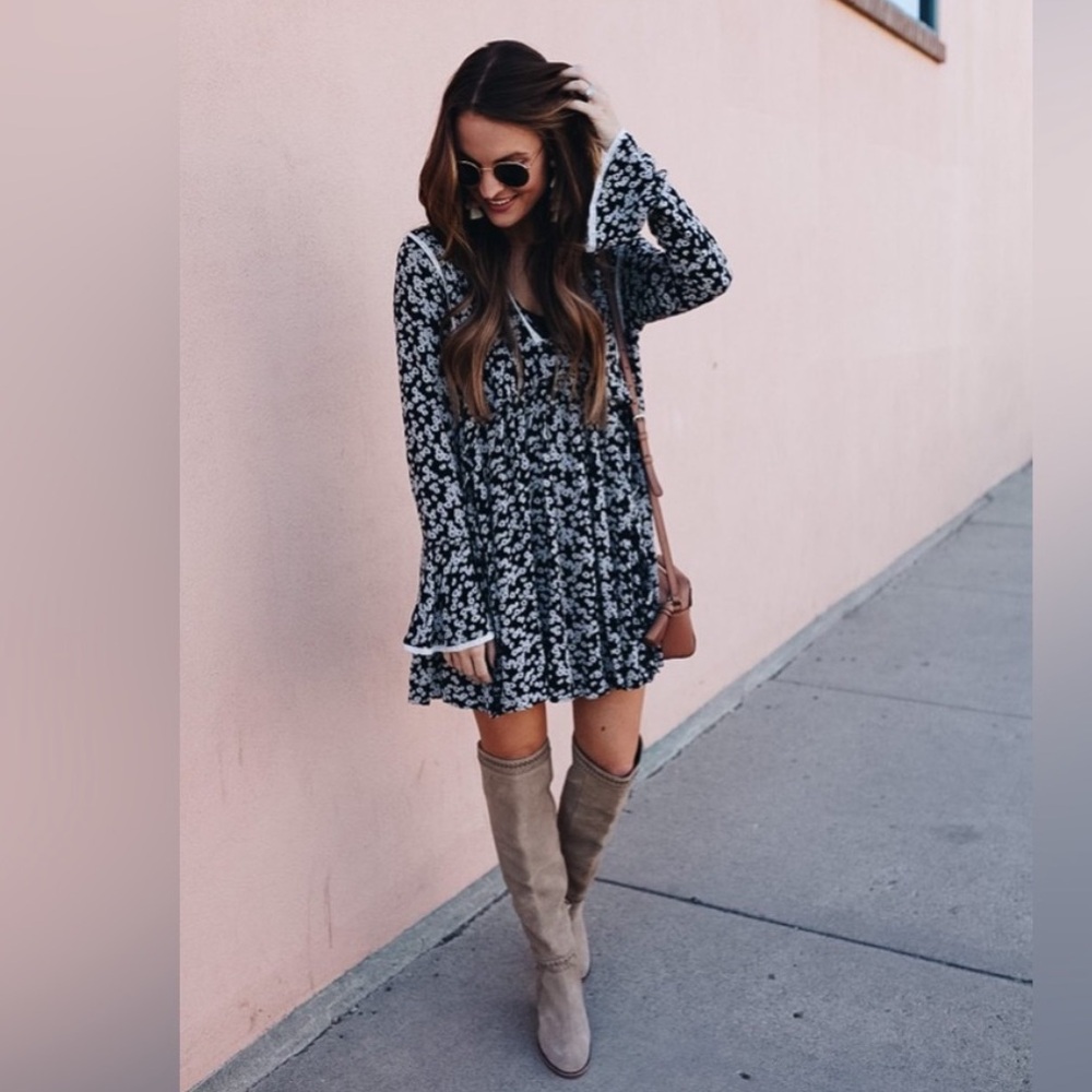 🌻 FREE PEOPLE Bloggers Fav “Like You Best” Floral Mini Long Sleeve Dress XS - Picture 4 of 16